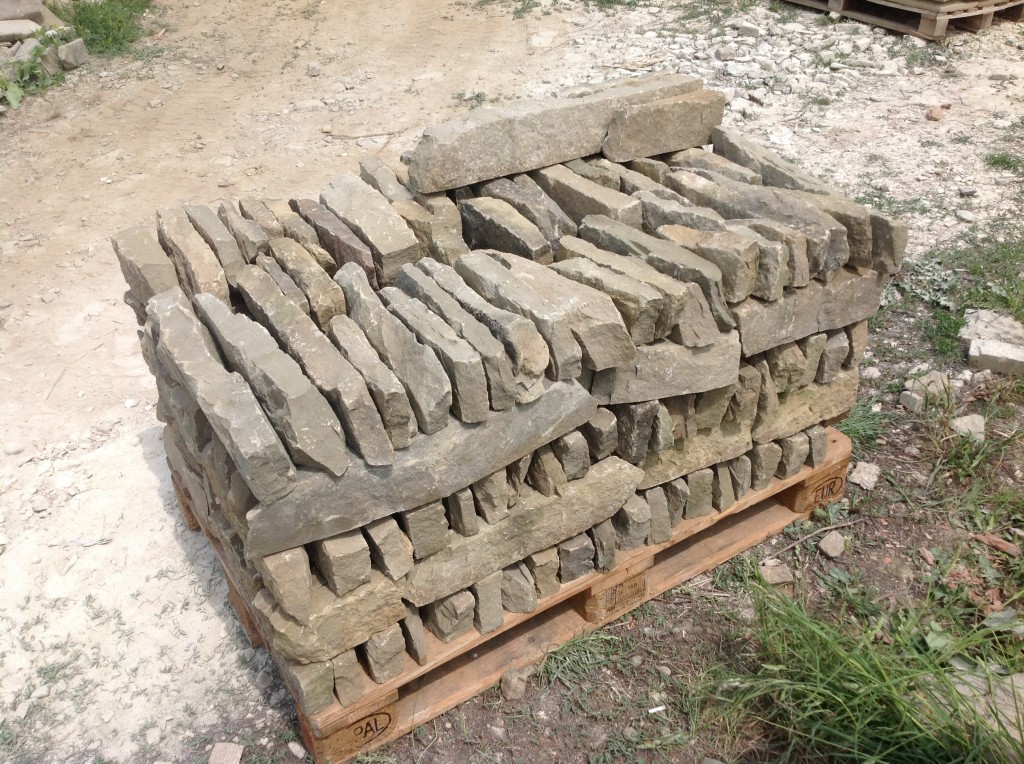 Pietra da rivestimento segata antica